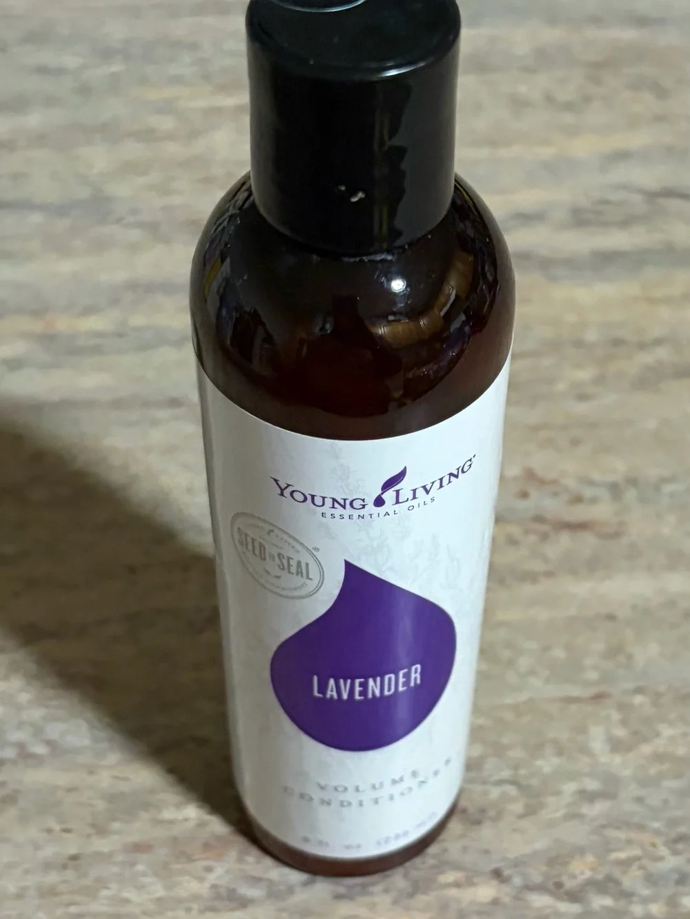 Young Living Lavender Volume Conditioner - Purple & White
